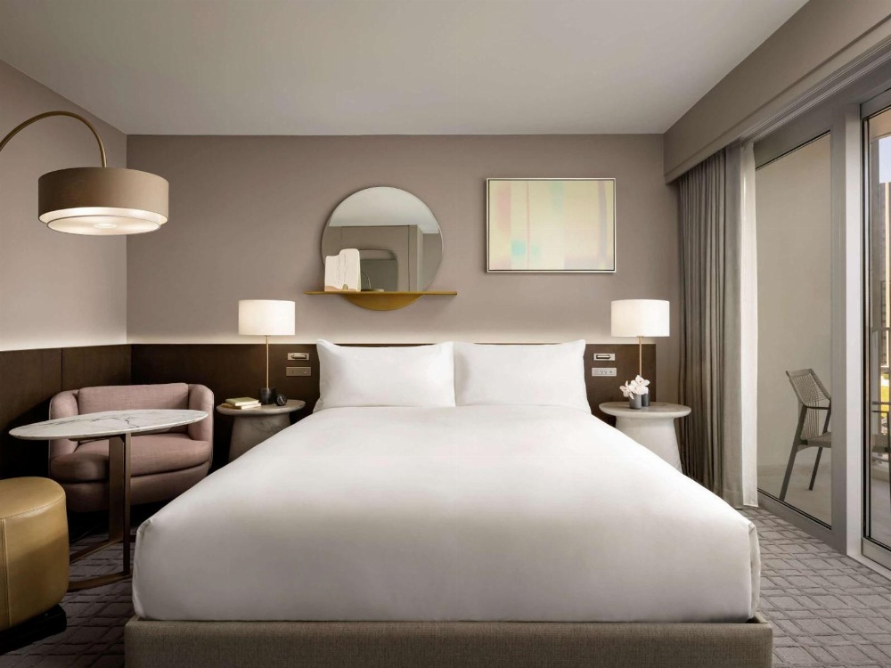 Fairmont Gold Room with Two Double Beds and Lounge Access